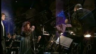 Quincy Jones, Chaka Khan & Simply Red live – Everything Must Change