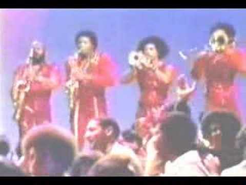 LTD – (Everytime I Turn Around) Back In Love