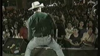 EDDY GONZALEZ. Popurri en vivo.  PROGRAMUSIC DE LOS 90's.