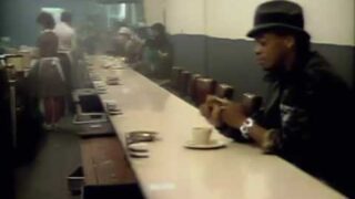 Michael Jackson – Beat It Official Music Video