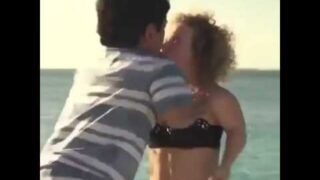 XDD MIDGET FALL OF BOAT AND MAKE A FUNNY BOINK!