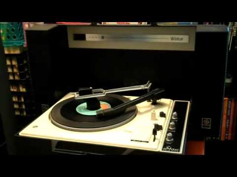 Tavares – She's Gone (45 RPM)