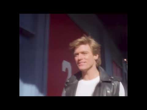 Bryan Adams – Summer Of ’69 (Official Music Video)
