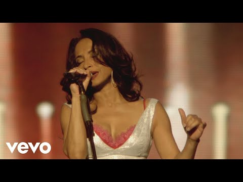 Sade – The Sweetest Taboo (Live 2011)