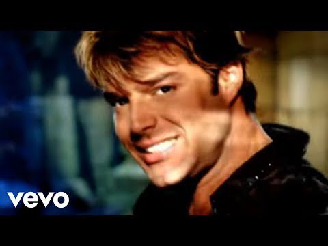 Ricky Martin – She Bangs (English)
