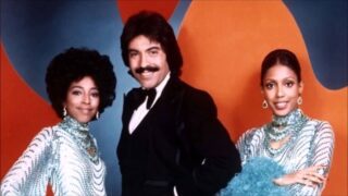 Tony Orlando & Dawn~Knock Three Times