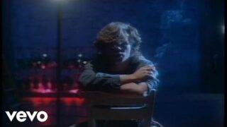 John Mellencamp – Crumblin' Down