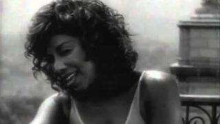 Natalie Cole – When I Fall In Love (Virtual Duet with Nat King Cole)
