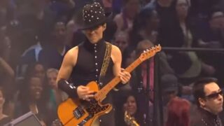 Prince Live – Play That Funky Music