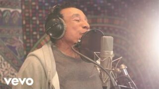 Smokey Robinson, John Legend – Quiet Storm (Studio Video)
